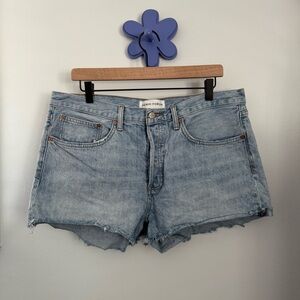 Aritzia Denim Forum 32 Ex Boyfriend Short Cut Off Light Wash Organic Cotton